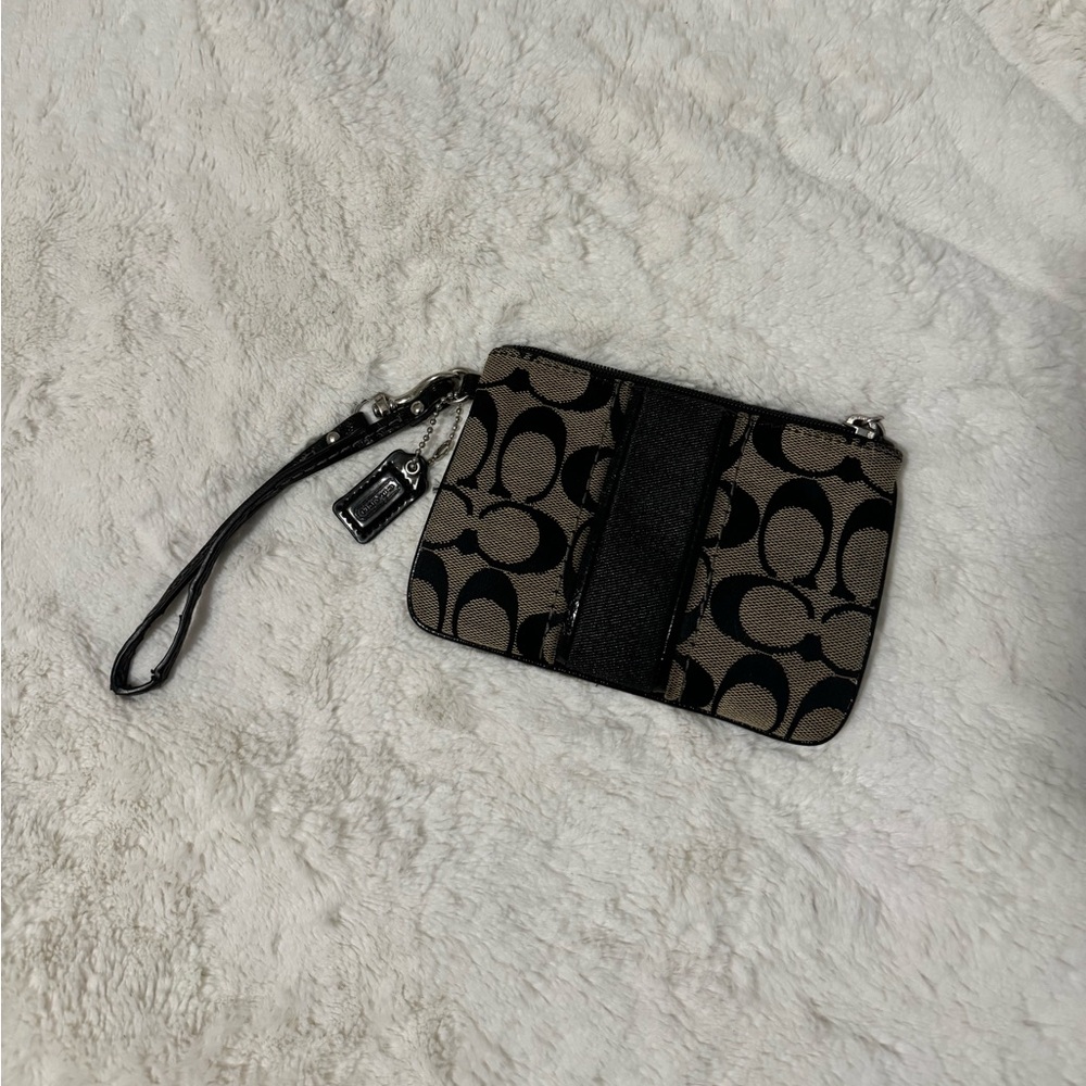 vintage coach wristlet